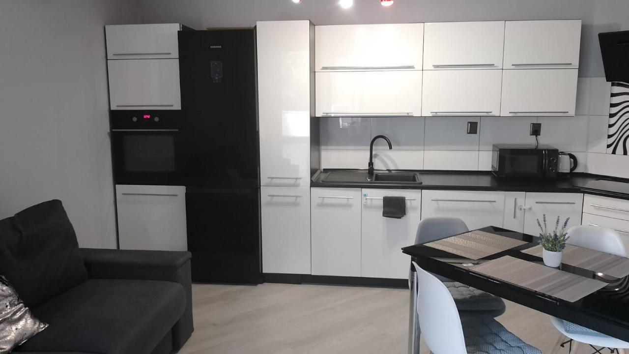 Apartament Zalesie Z Tarasem Lubiń Buitenkant foto